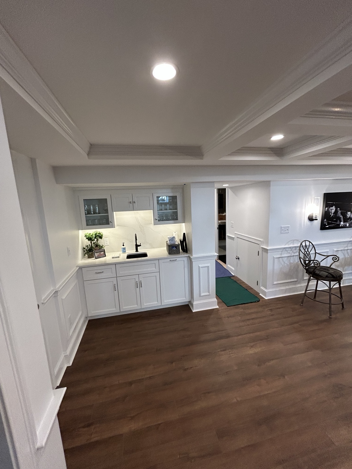 Finished lighting and wet bar